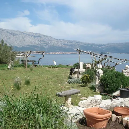 Willa Vrnik Castle Korčula